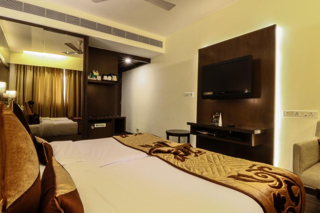 Hotel Salida Del Sol à Panaji Extérieur photo